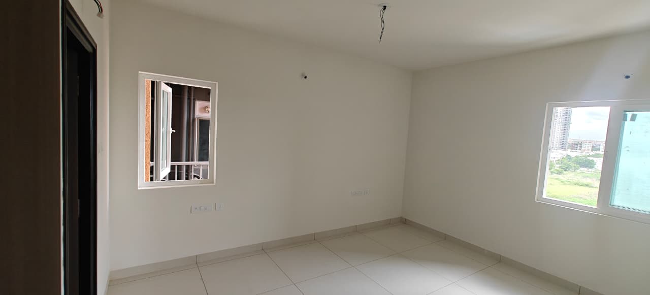 2 BHK house on 5th floor for sale at Aparna cyber heights