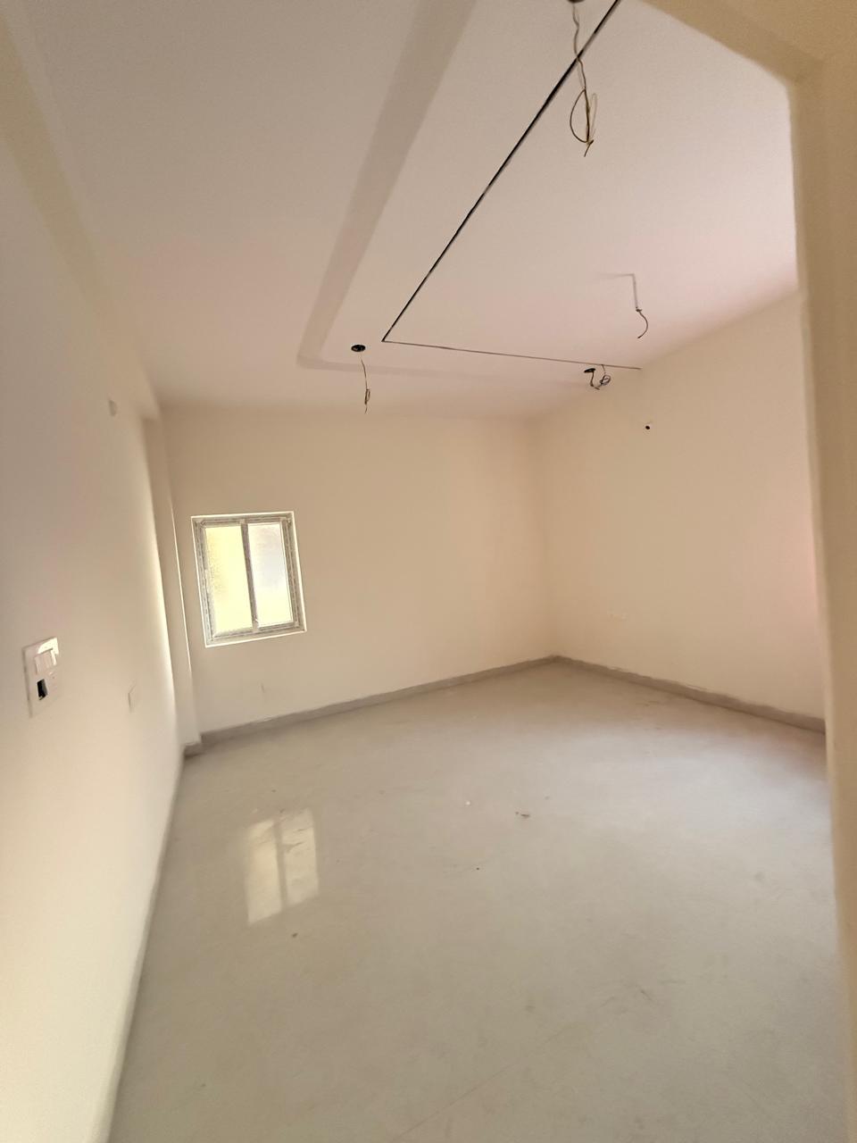 2BHK 39th Floor West Facing Candeur Lakescape
