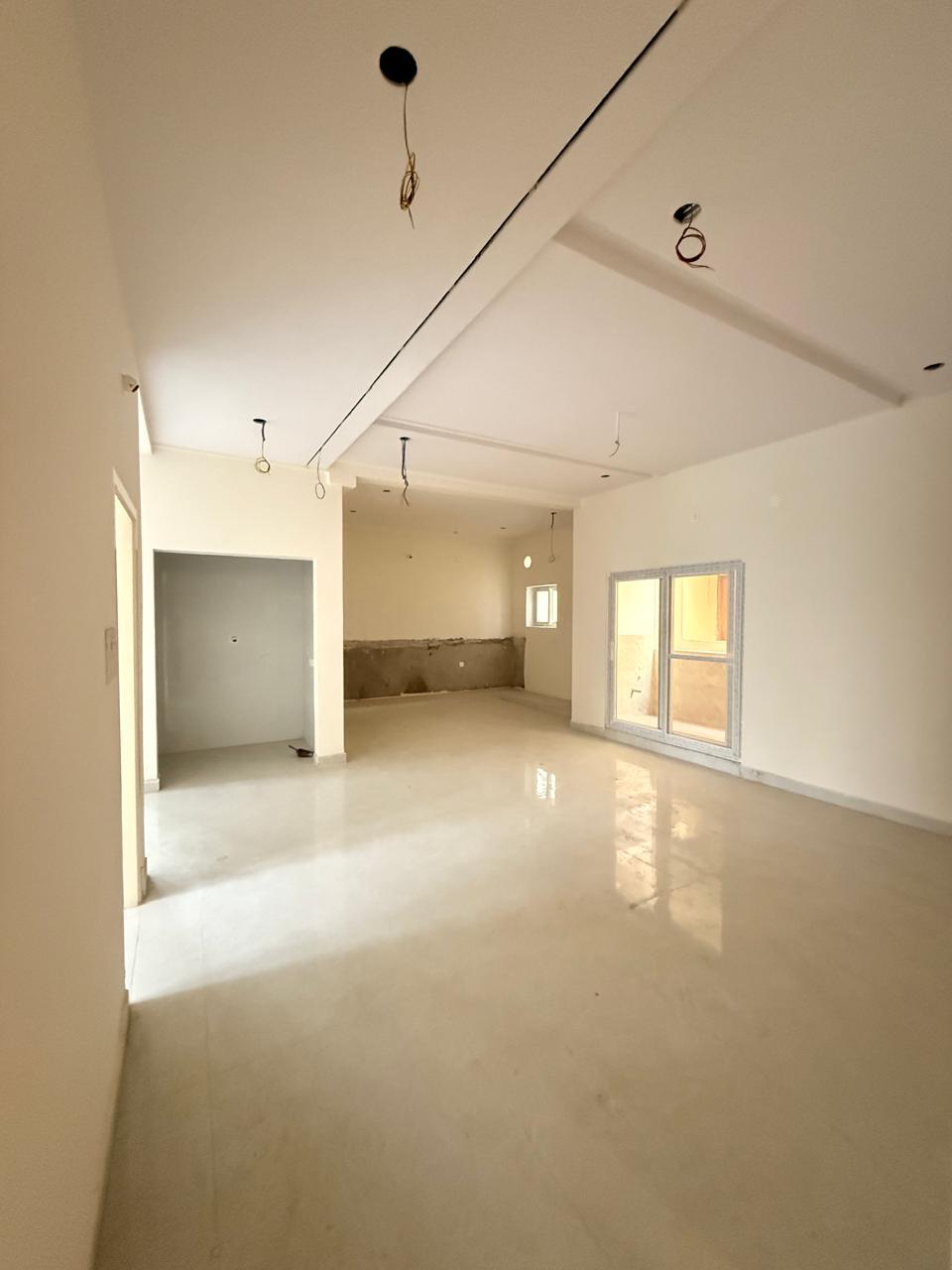 2BHK 37th Floor West Facing Candeur lakescape